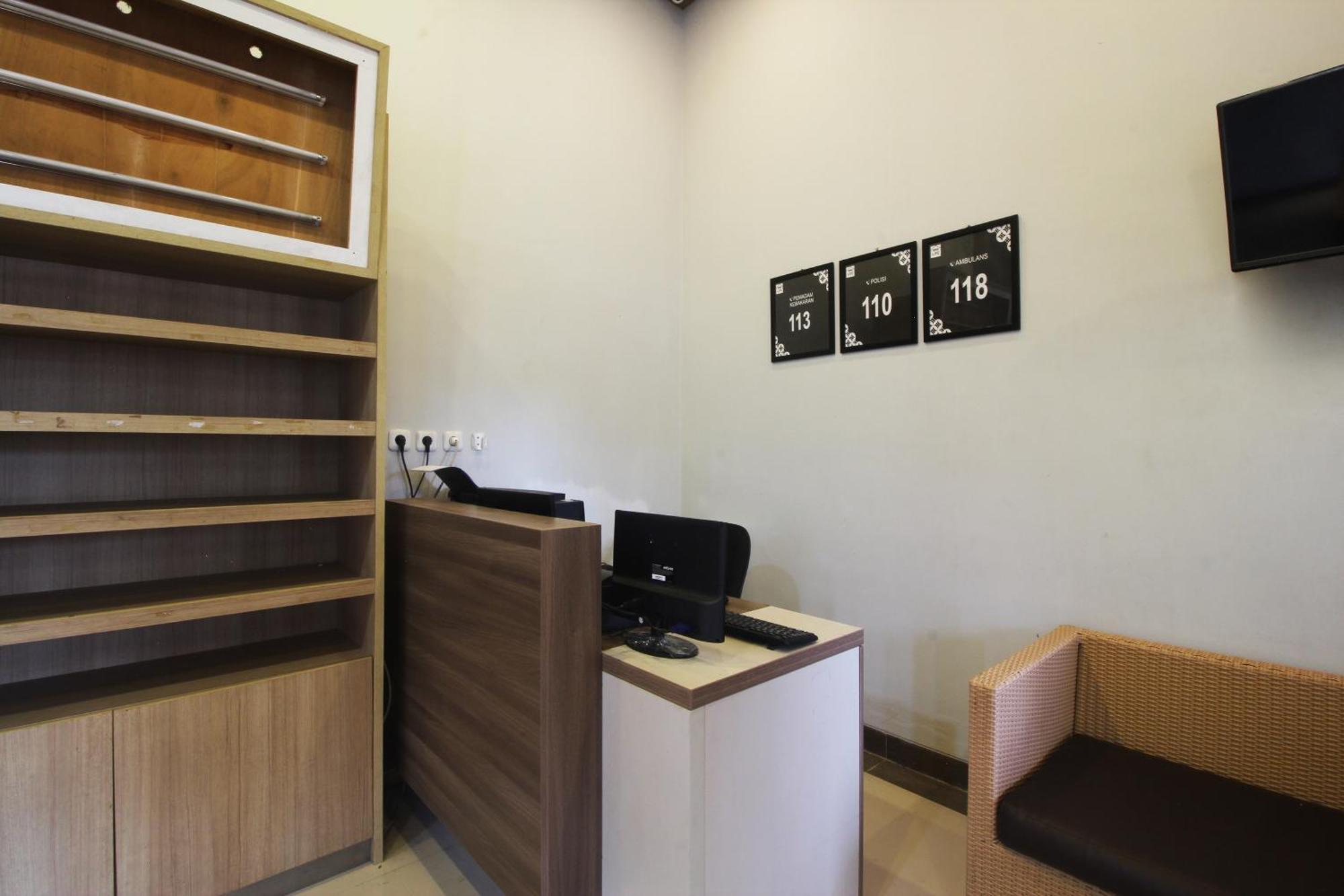 OYO Life 2273 Pratama Homestay Bandar Lampung Luaran gambar