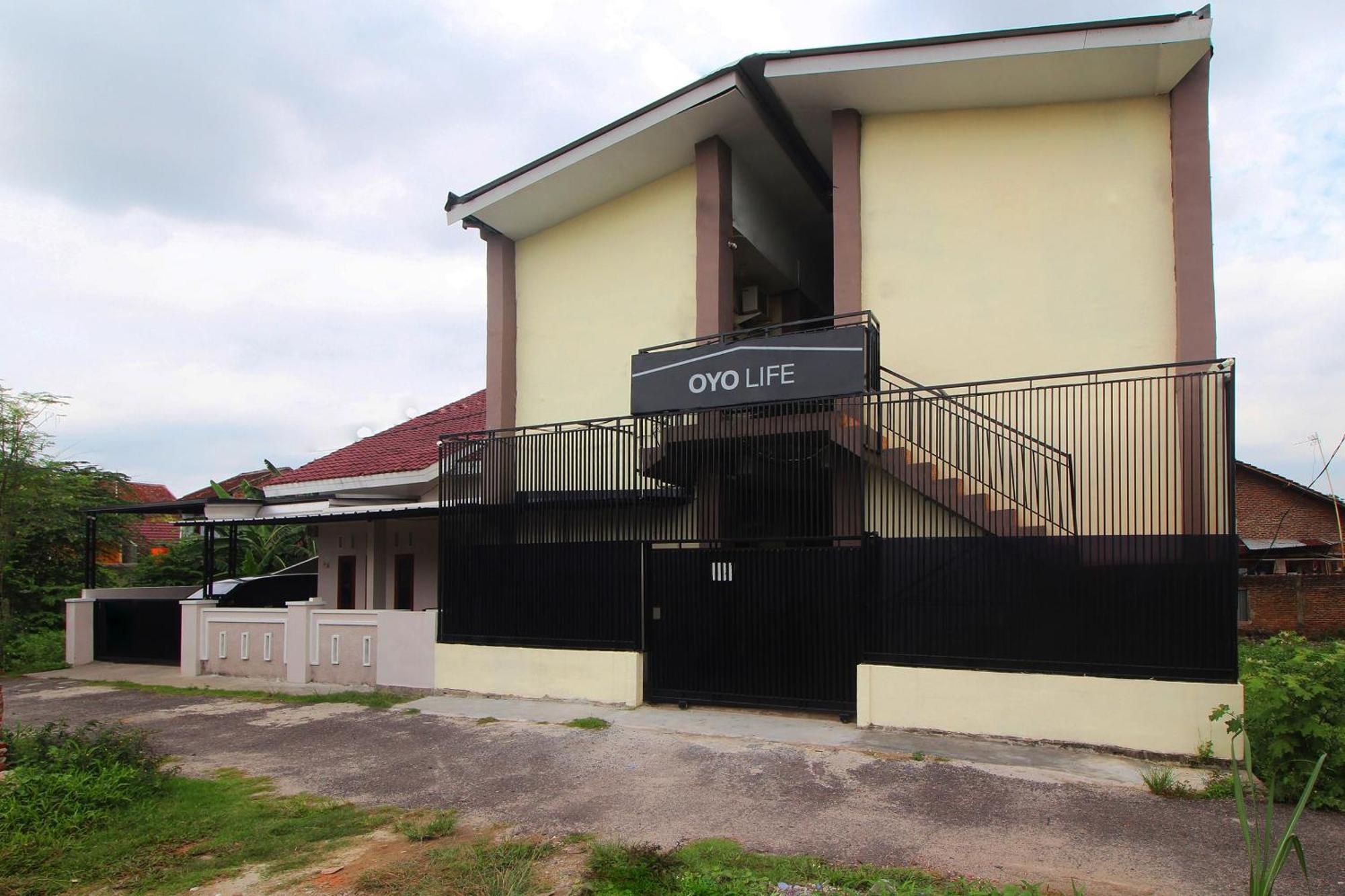 OYO Life 2273 Pratama Homestay Bandar Lampung Luaran gambar