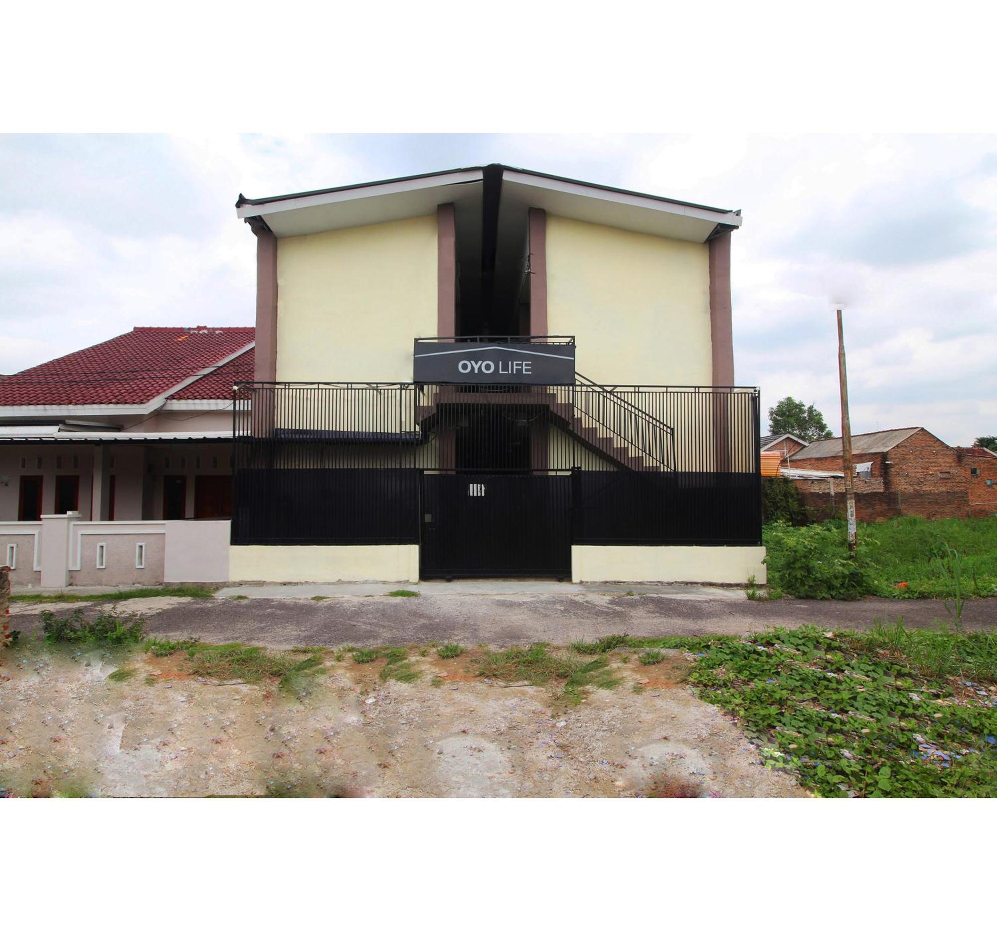 OYO Life 2273 Pratama Homestay Bandar Lampung Luaran gambar