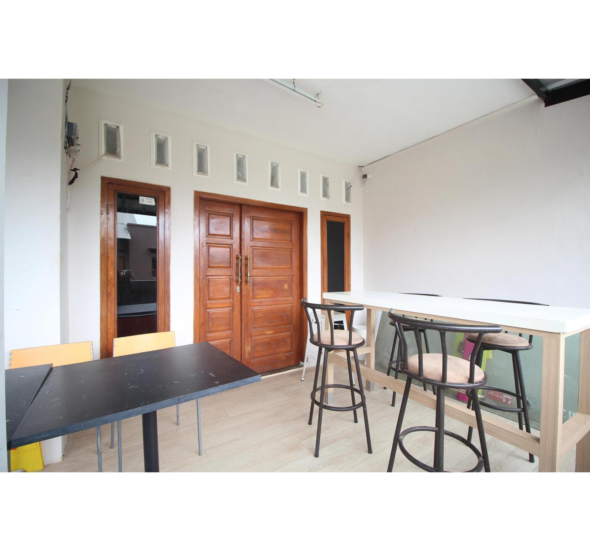 OYO Life 2273 Pratama Homestay Bandar Lampung Luaran gambar